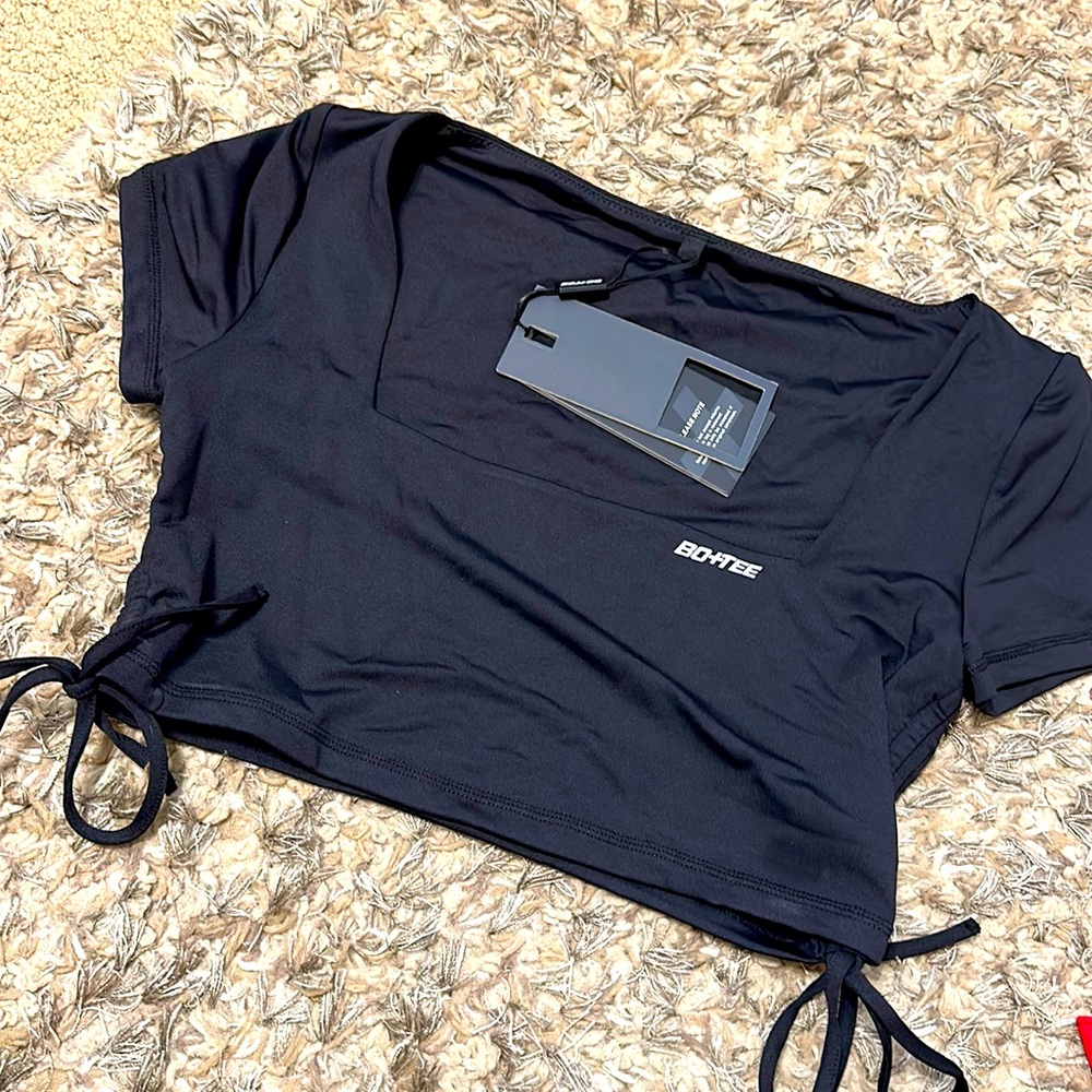 Brand New with tags Bo + Tee Ambition Workout Top